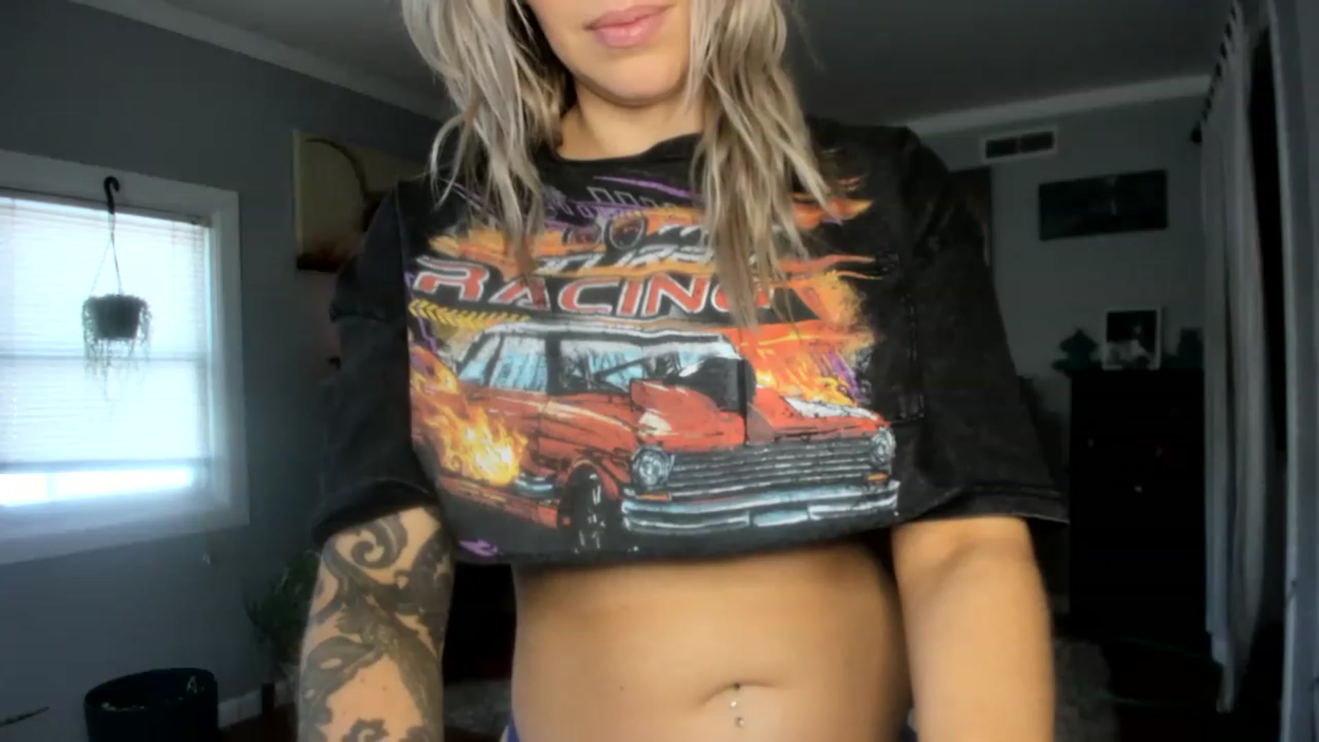 Gallery image thumbnail from Chasten_Lee's myfreecams stream on, 12/20/2022, 17:03 image 2 of 20