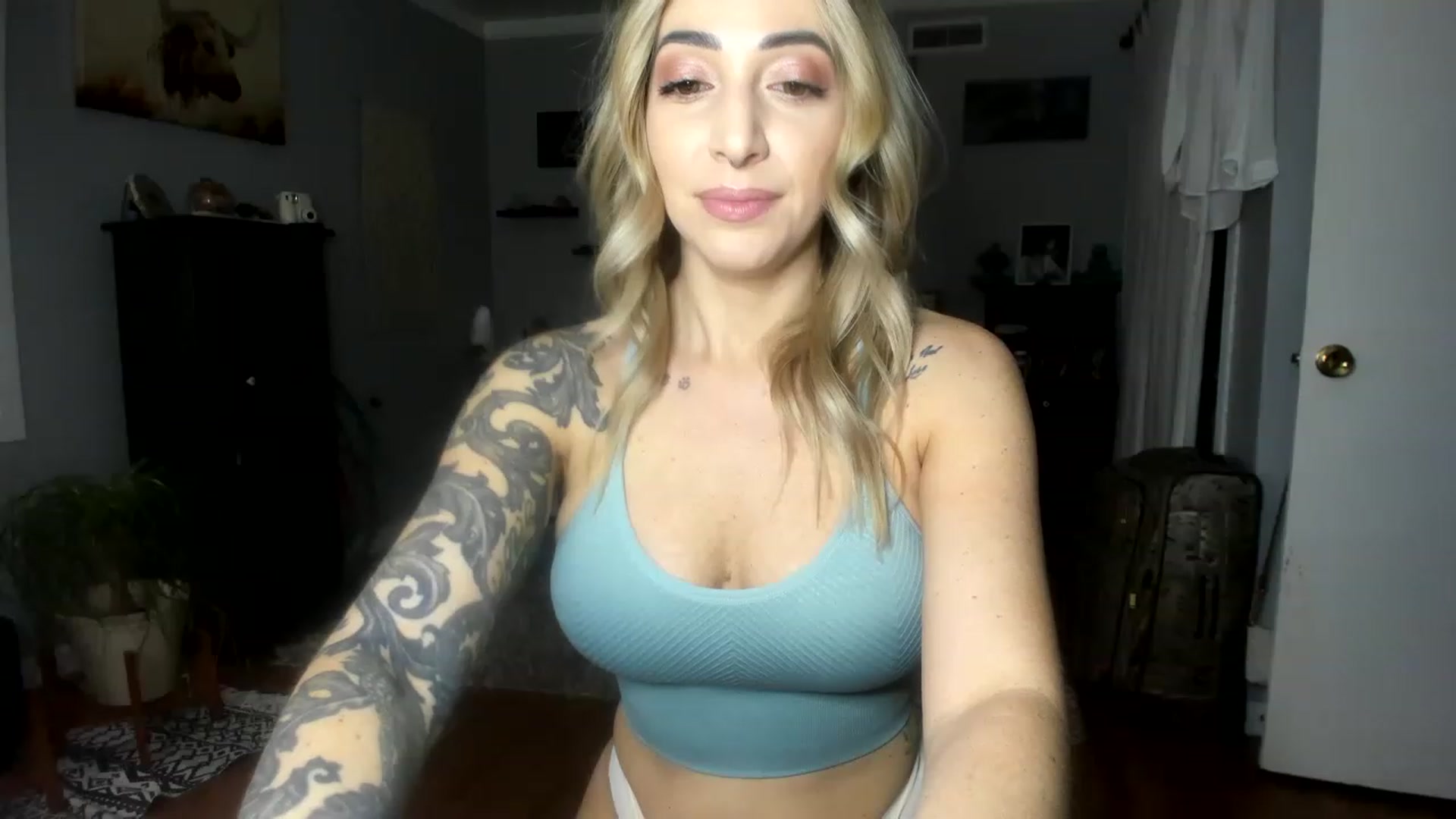 Gallery image thumbnail from Chasten_Lee's myfreecams stream on, 01/06/2023, 15:47 image 3 of 20