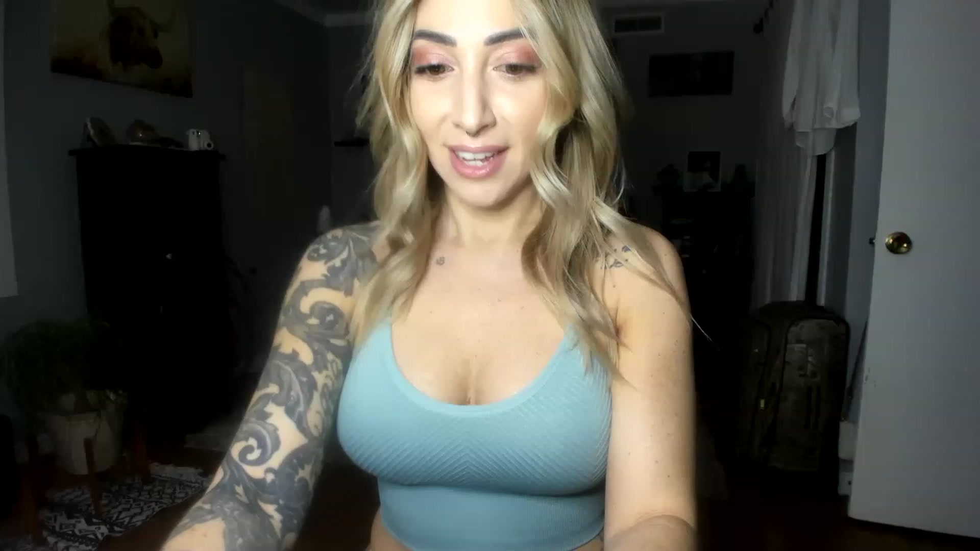 Gallery image thumbnail from Chasten_Lee's myfreecams stream on, 01/06/2023, 15:47 image 1 of 20