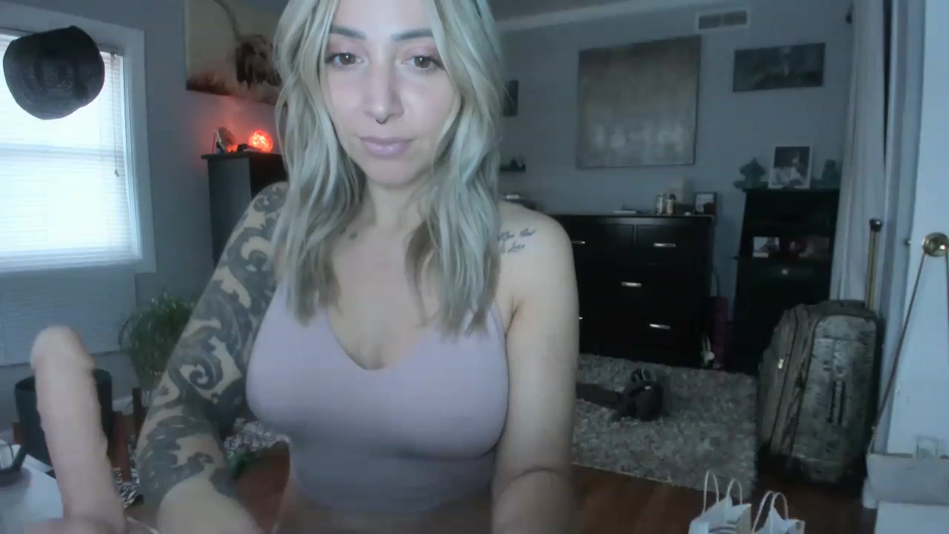 Gallery image thumbnail from Chasten_Lee's myfreecams stream on, 02/03/2023, 15:38 image 17 of 20