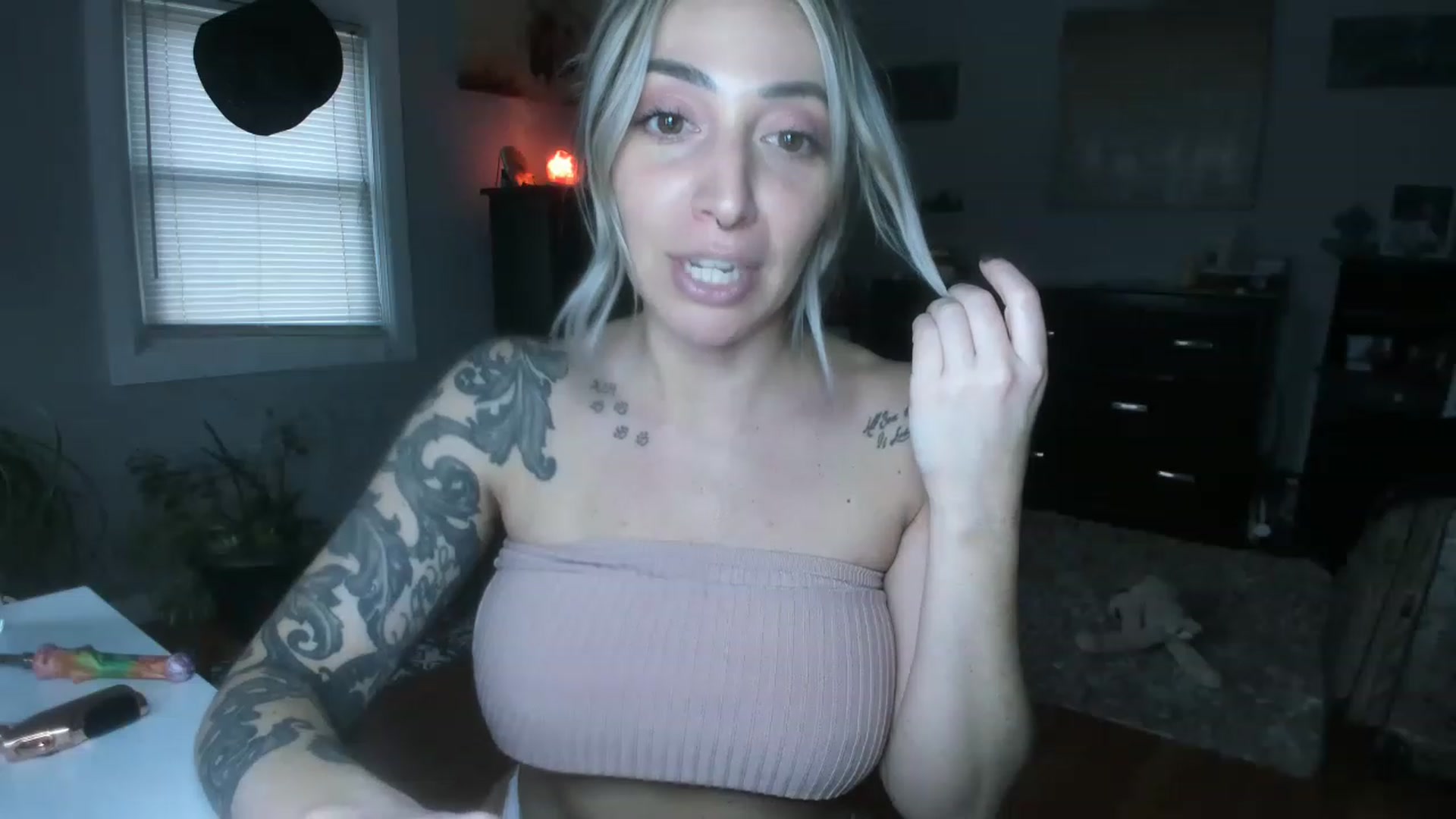 Gallery image thumbnail from Chasten_Lee's myfreecams stream on, 02/09/2023, 17:52 image 3 of 20