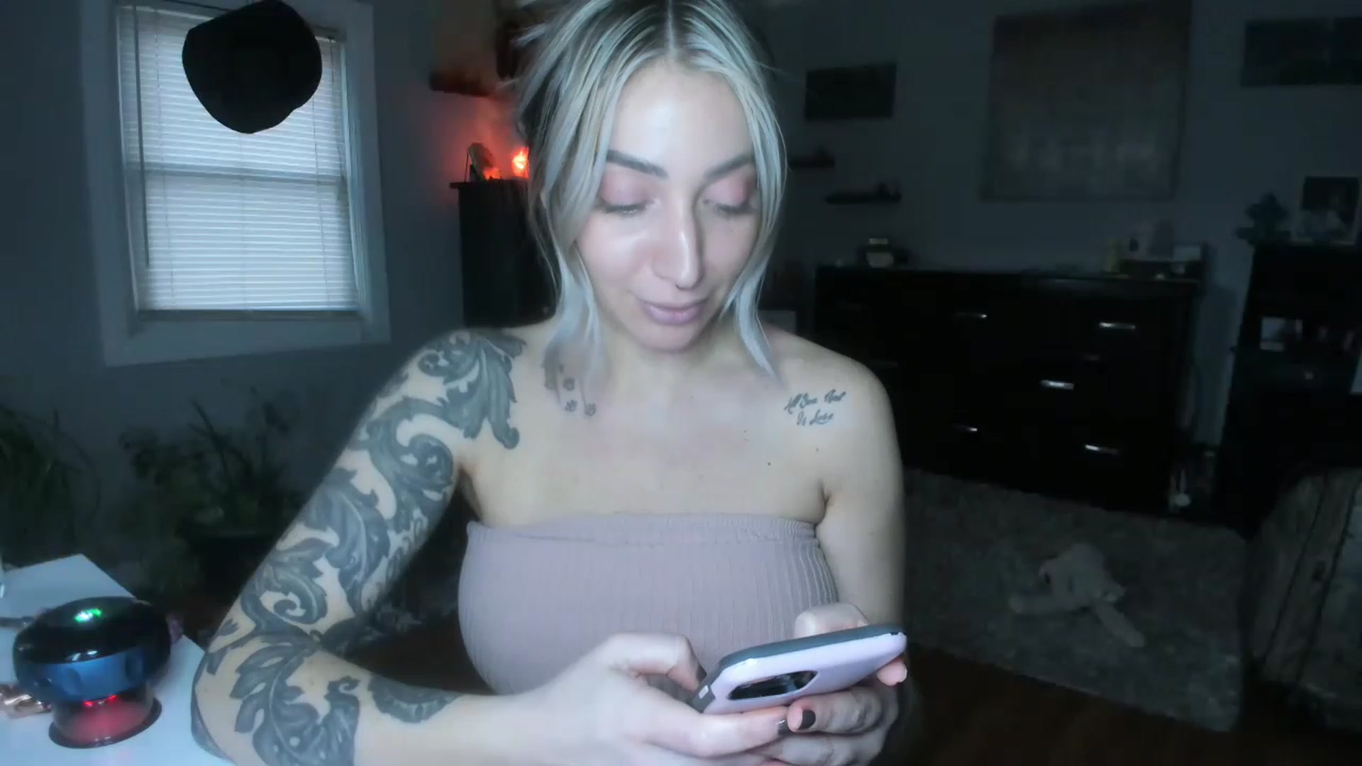 Gallery image thumbnail from Chasten_Lee's myfreecams stream on, 02/09/2023, 17:52 image 10 of 20