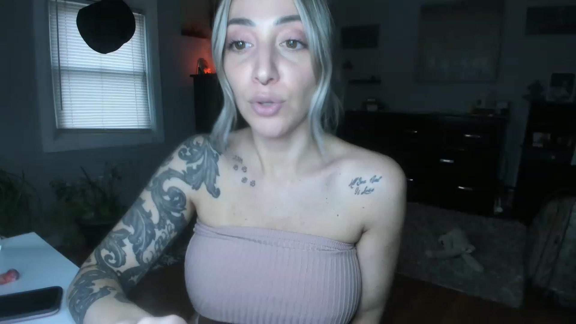Gallery image thumbnail from Chasten_Lee's myfreecams stream on, 02/09/2023, 17:52 image 2 of 20