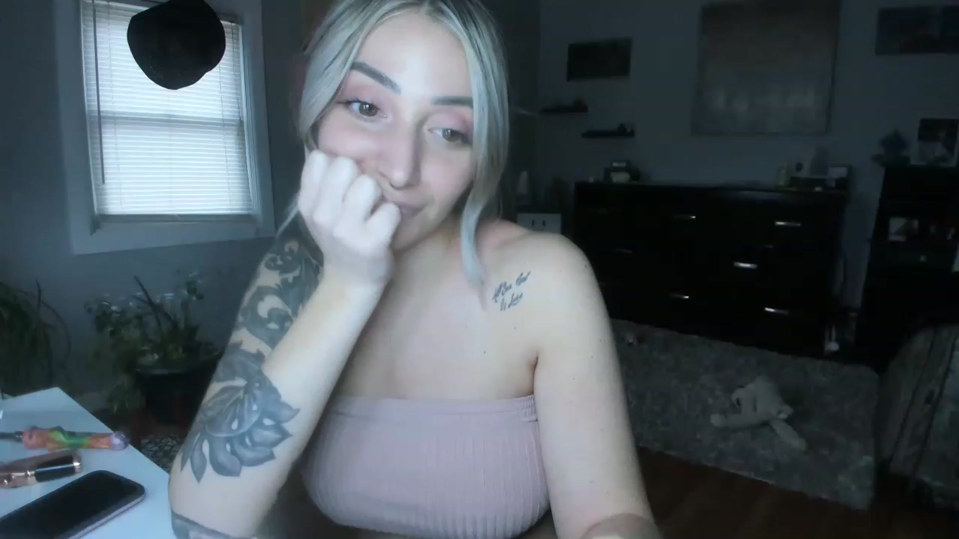 Gallery image thumbnail from Chasten_Lee's myfreecams stream on, 02/09/2023, 17:52 image 13 of 20