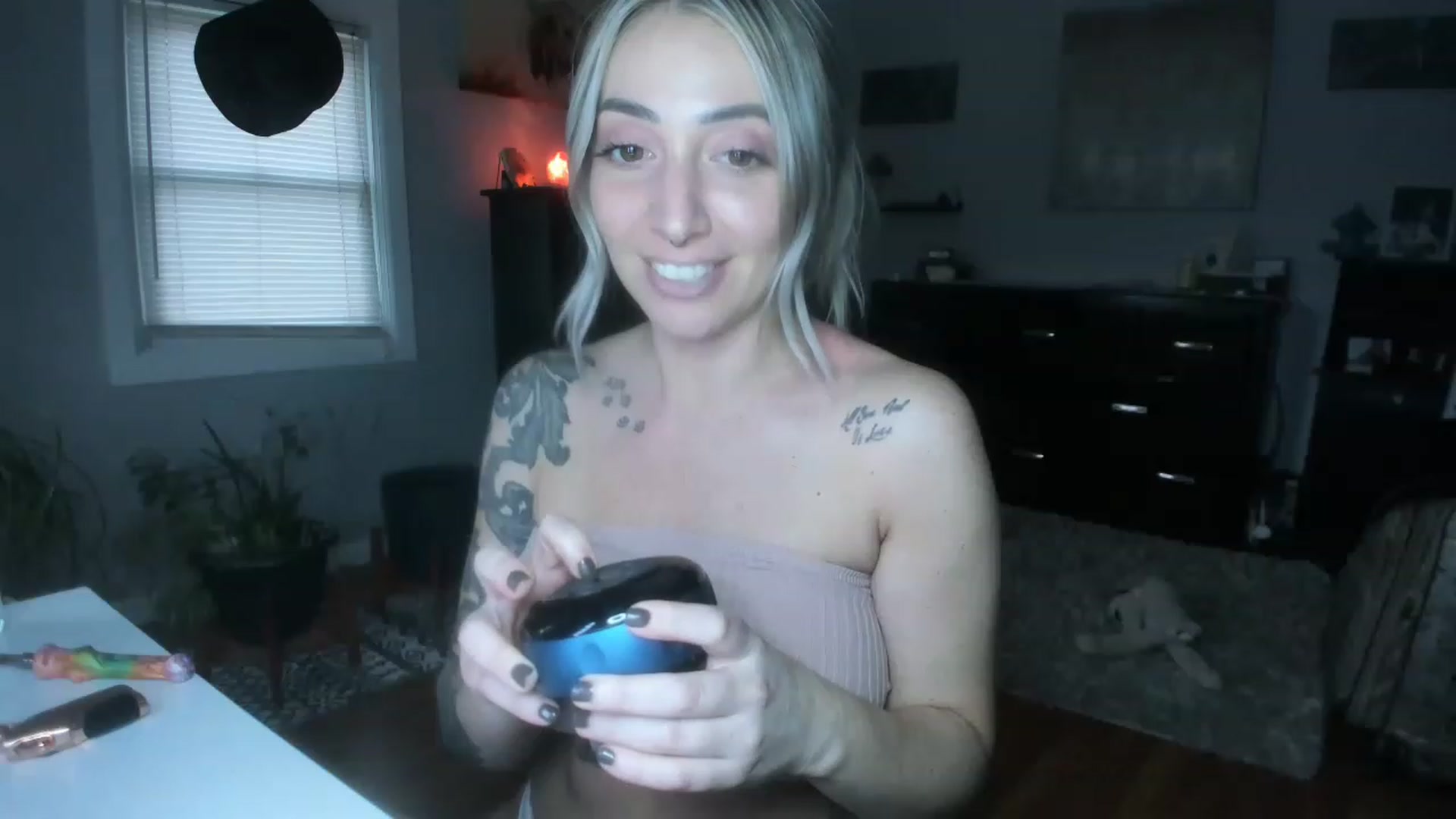 Gallery image thumbnail from Chasten_Lee's myfreecams stream on, 02/09/2023, 17:52 image 7 of 20