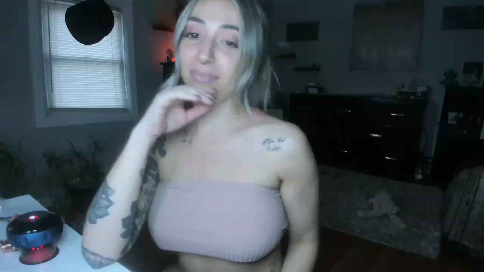 Gallery image thumbnail from Chasten_Lee's myfreecams stream on, 02/09/2023, 17:52 image 8 of 20