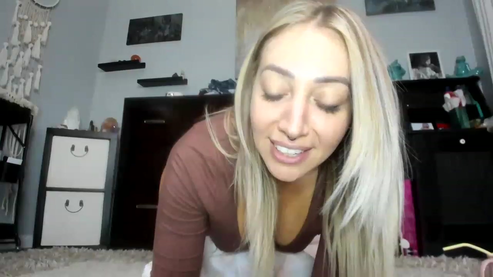 Gallery image thumbnail from Chasten_Lee's myfreecams stream on, 03/05/2023, 15:58 image 19 of 20