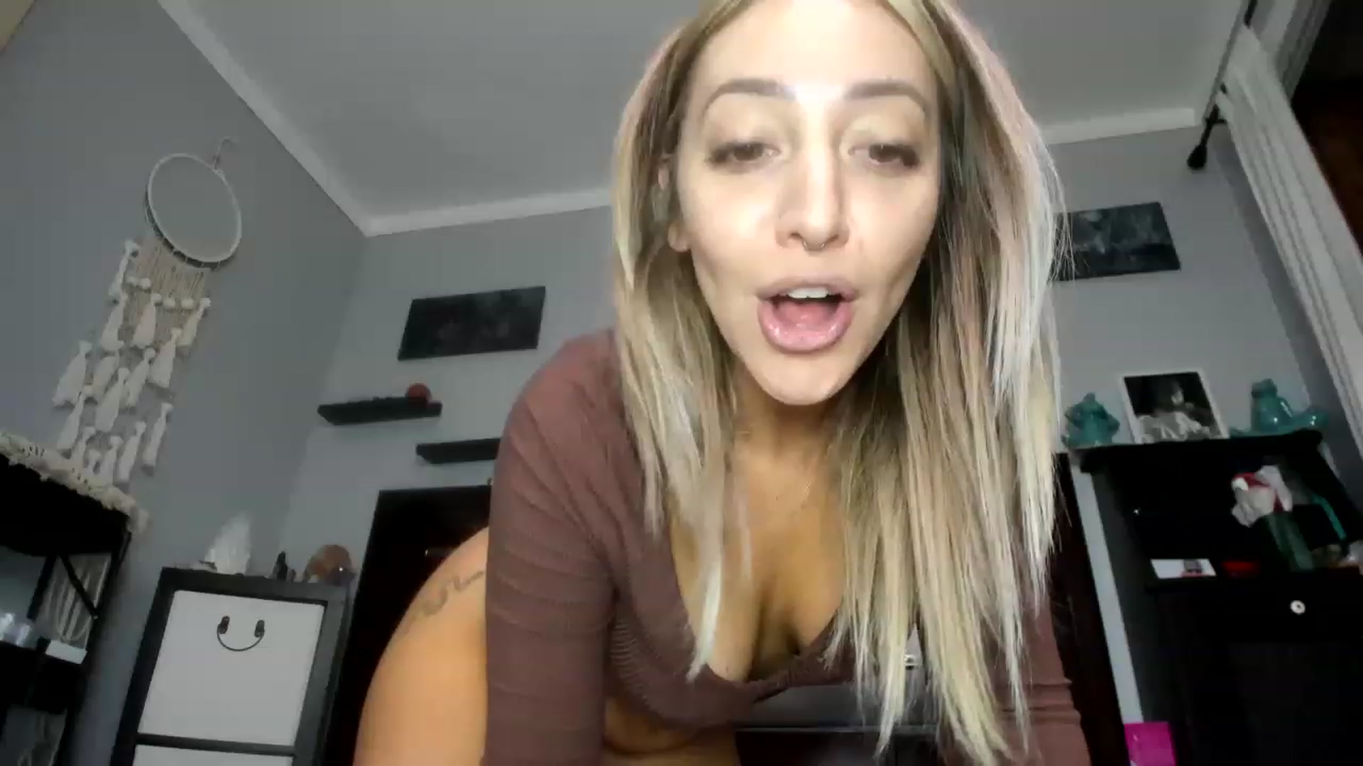 Gallery image thumbnail from Chasten_Lee's myfreecams stream on, 03/05/2023, 15:58 image 17 of 20