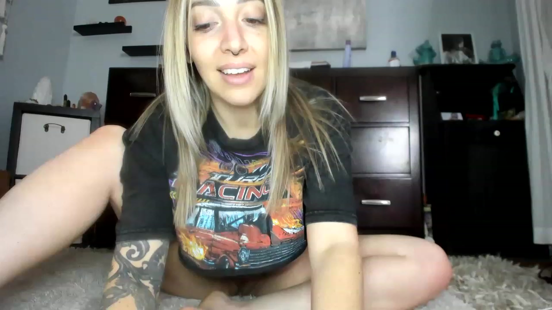 Gallery image thumbnail from Chasten_Lee's myfreecams stream on, 03/18/2023, 14:33 image 5 of 20