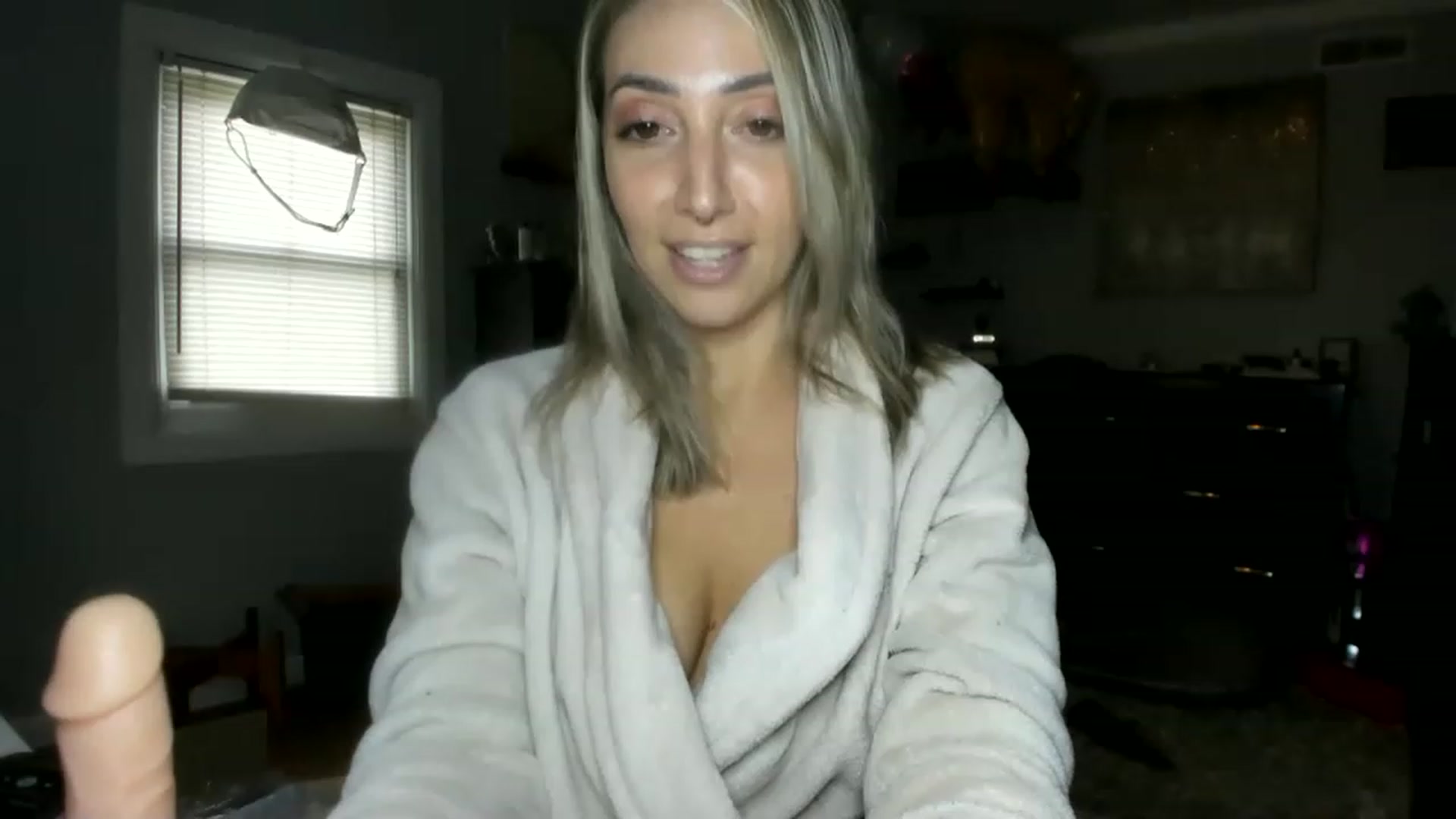 Gallery image thumbnail from Chasten_Lee's myfreecams stream on, 04/18/2023, 14:15 image 16 of 20
