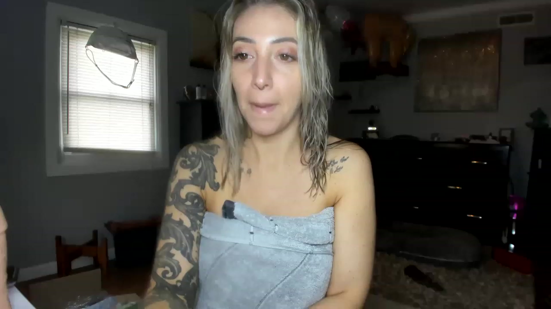 Gallery image thumbnail from Chasten_Lee's myfreecams stream on, 04/18/2023, 14:15 image 1 of 20