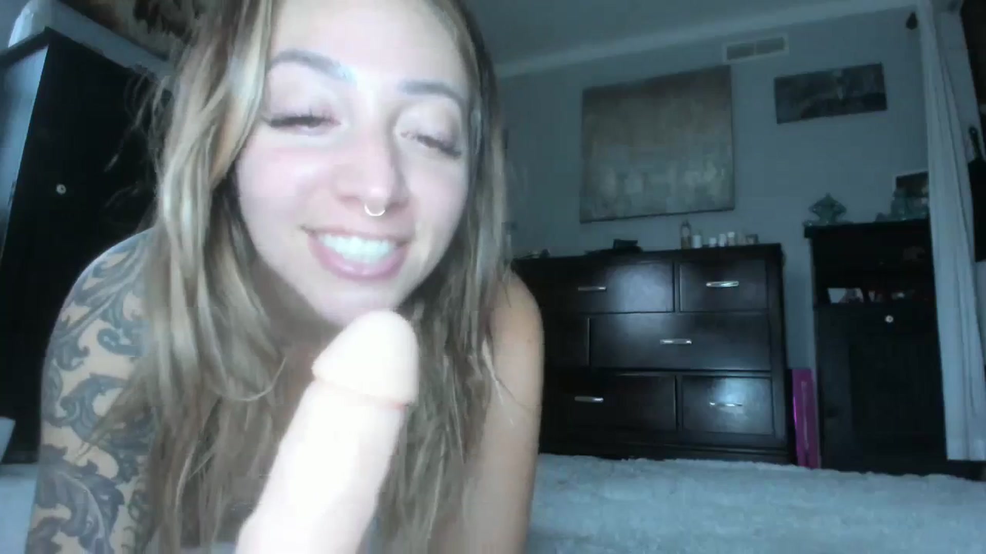 Gallery image thumbnail from Chasten_Lee's myfreecams stream on, 09/25/2023, 15:28 image 17 of 20