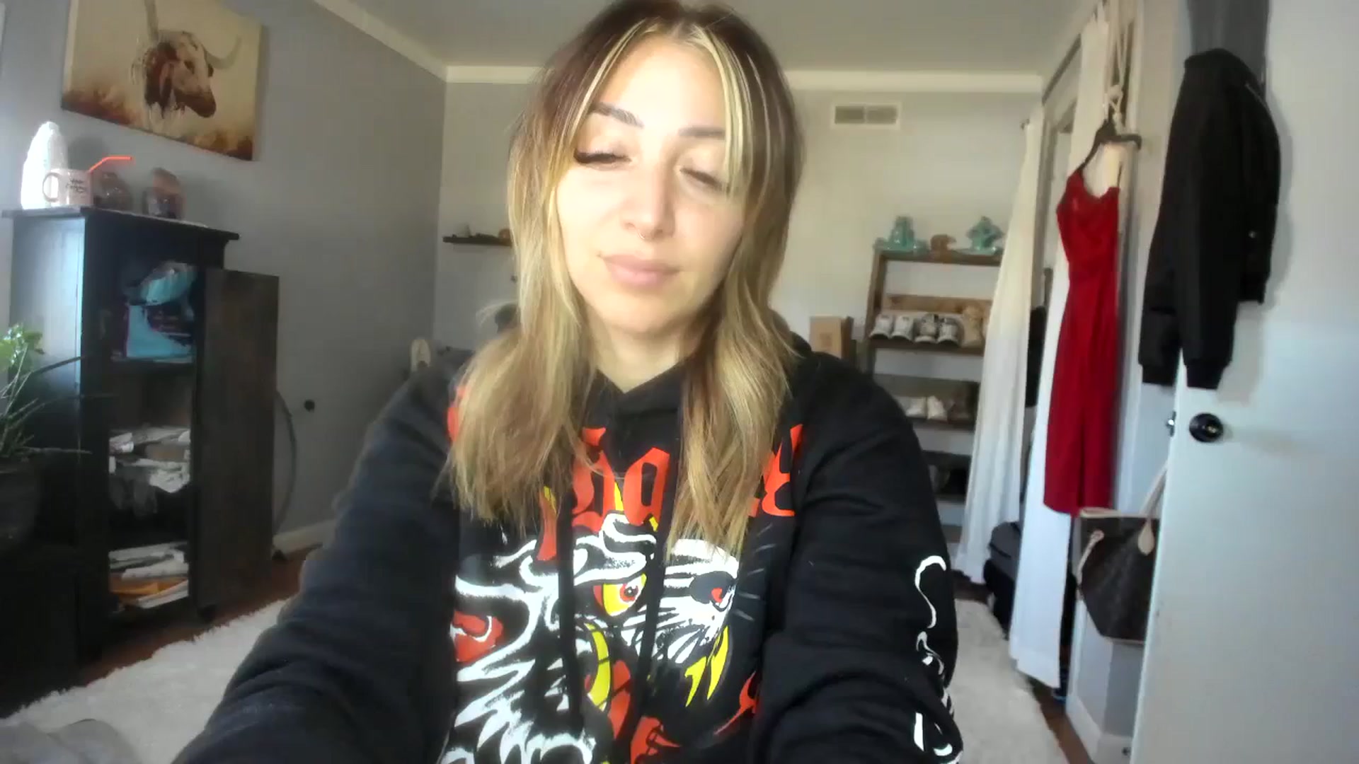 Gallery image thumbnail from Chasten_Lee's myfreecams stream on, 11/13/2023, 15:50 image 1 of 20