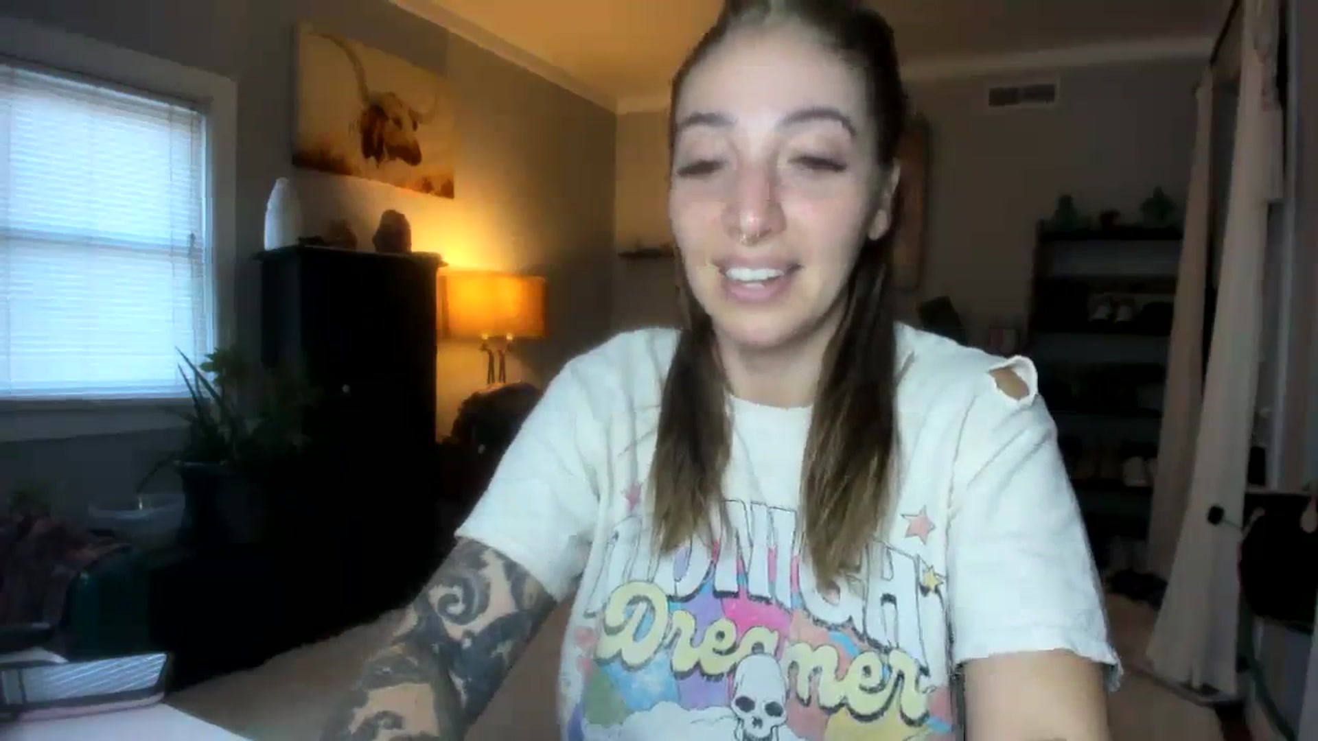 Gallery image thumbnail from Chasten_Lee's myfreecams stream on, 12/06/2023, 16:08 image 4 of 20