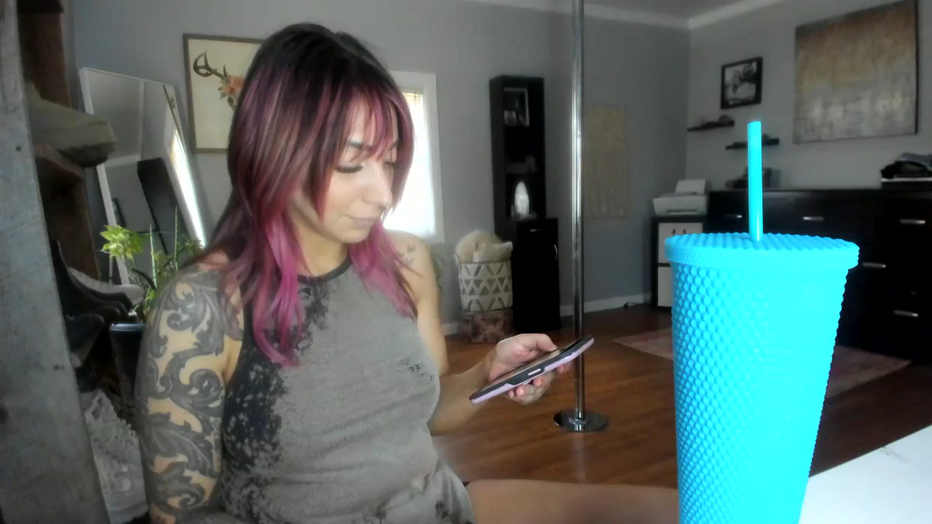 Gallery image thumbnail from Chasten_Lee's myfreecams stream on, 03/04/2024, 17:39 image 19 of 20