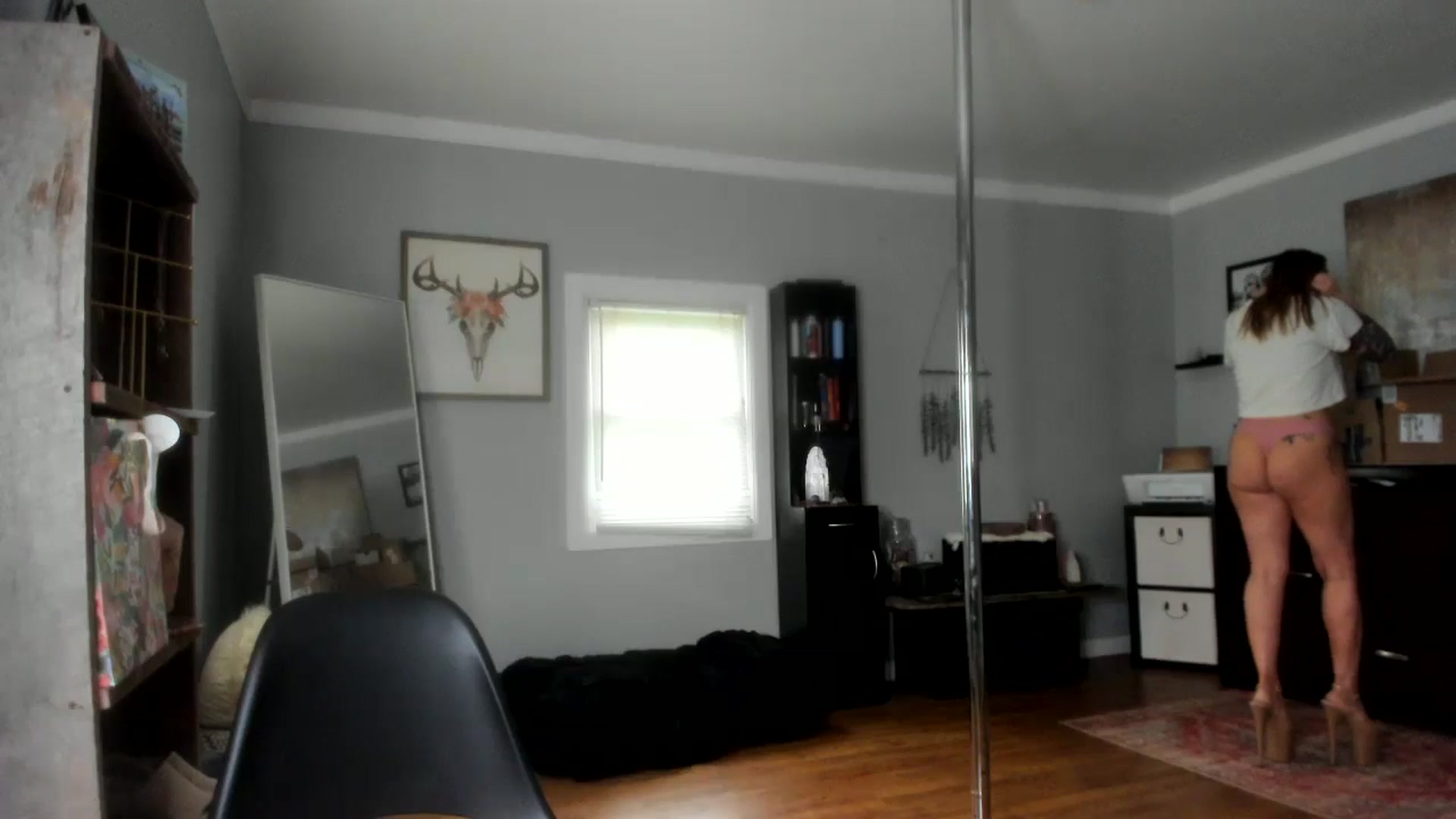 Gallery image thumbnail from Chasten_Lee's myfreecams stream on, 07/15/2024, 14:27 image 6 of 20