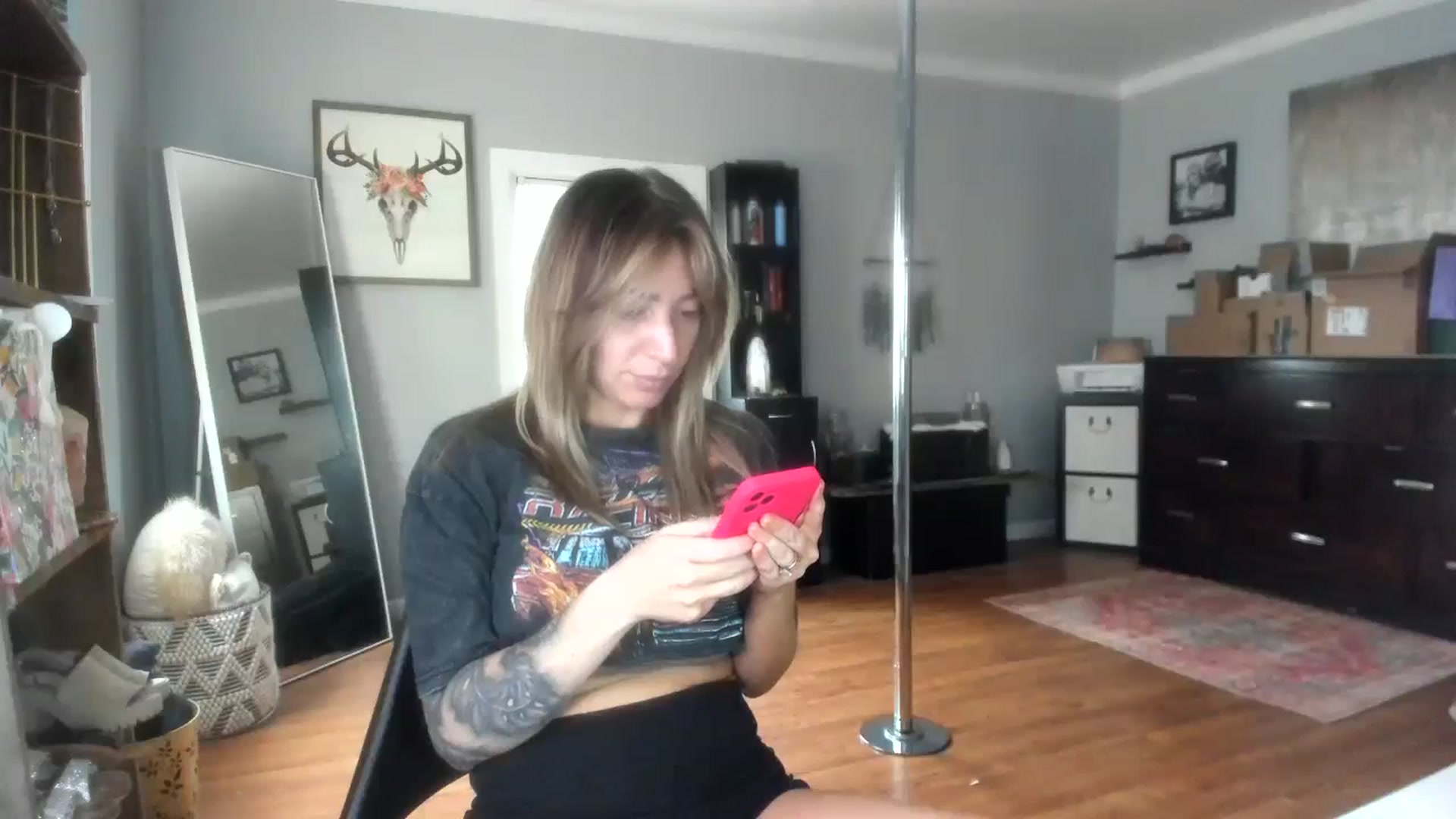 Gallery image thumbnail from Chasten_Lee's myfreecams stream on, 07/15/2024, 14:27 image 9 of 20