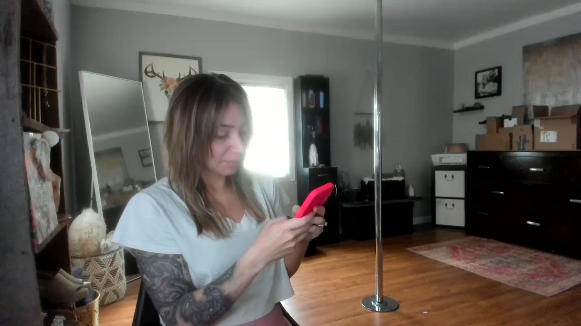 Gallery image thumbnail from Chasten_Lee's myfreecams stream on, 07/15/2024, 14:27 image 1 of 20
