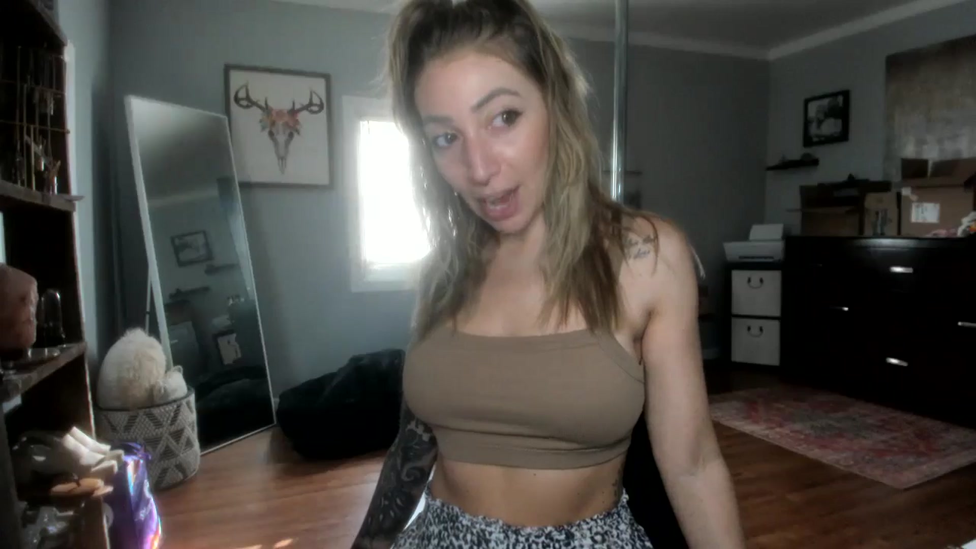 Gallery image thumbnail from Chasten_Lee's myfreecams stream on, 07/26/2024, 12:41 image 16 of 20