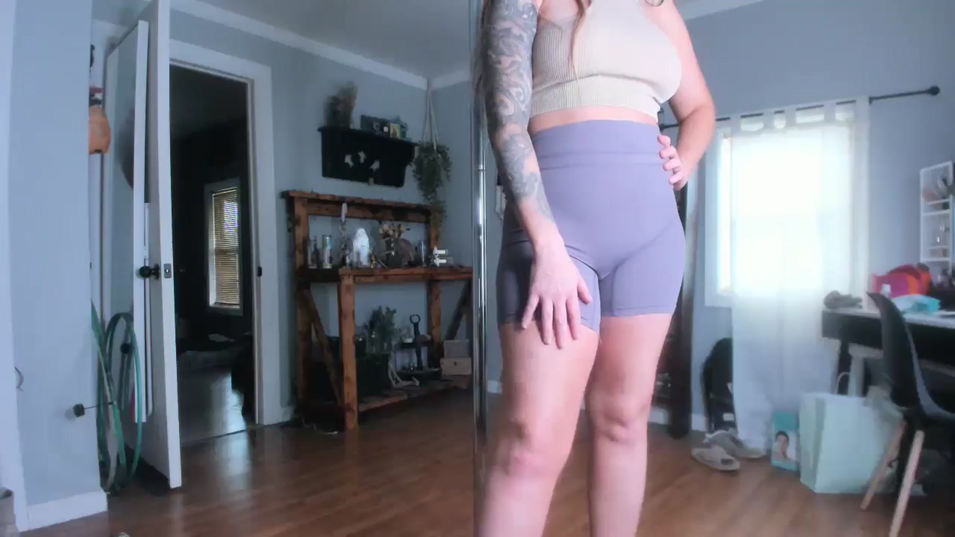 Gallery image thumbnail from Chasten_Lee's myfreecams stream on, 06/30/2025, 14:28 image 14 of 20