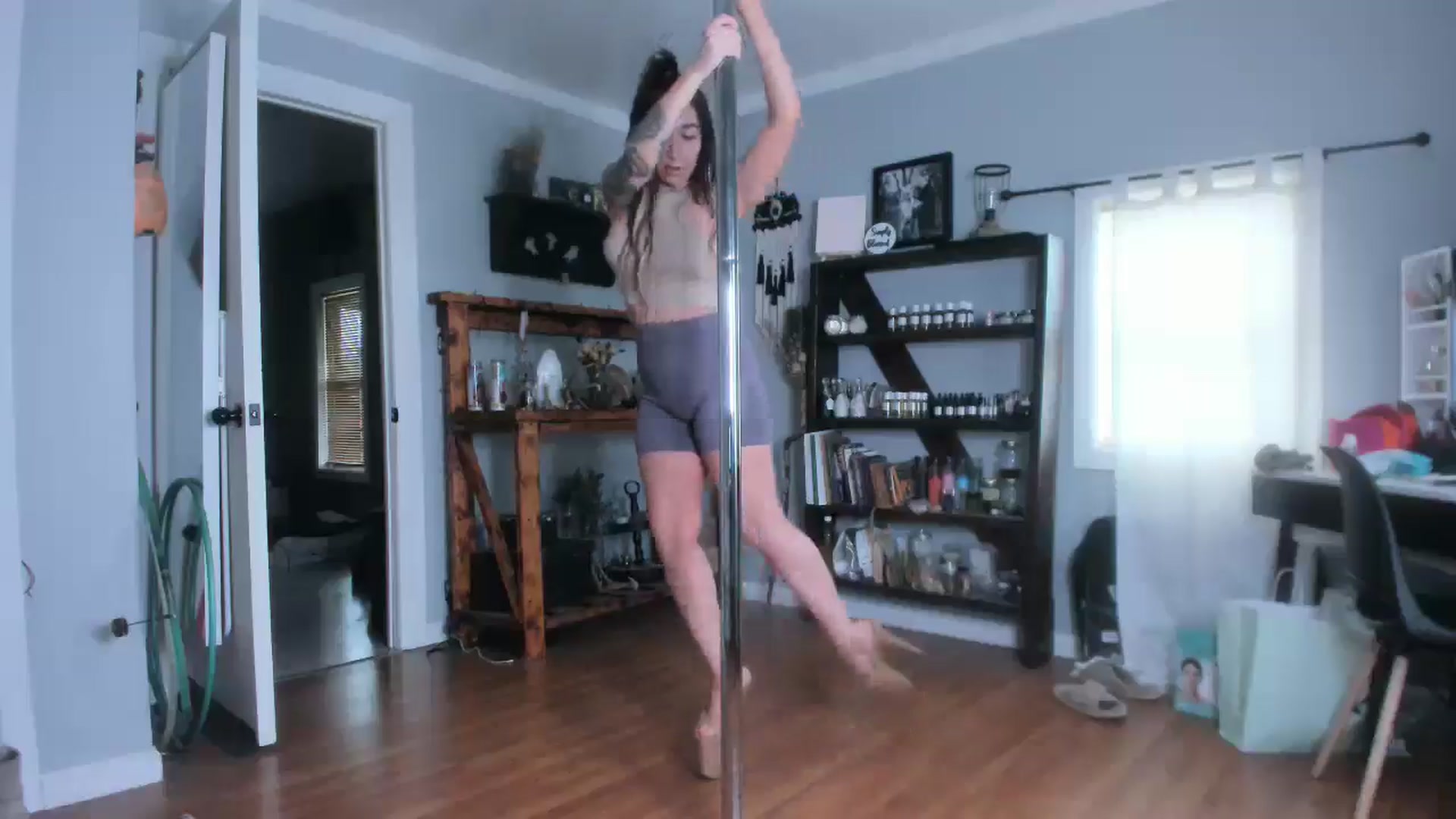 Gallery image thumbnail from Chasten_Lee's myfreecams stream on, 06/30/2025, 14:28 image 15 of 20
