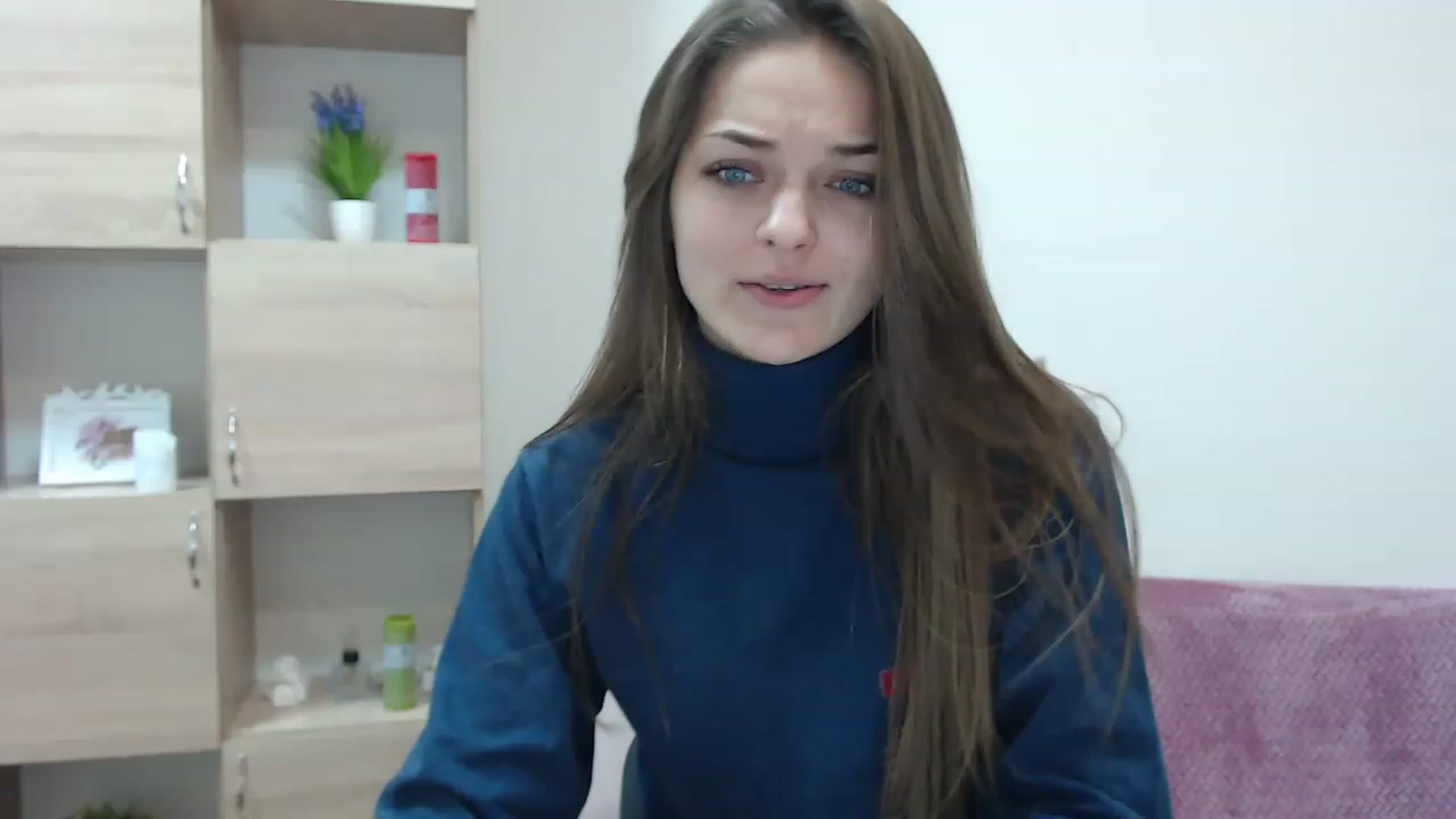 Gallery image thumbnail from Chaynea's myfreecams stream on, 12/03/2022, 10:52 image 1 of 20