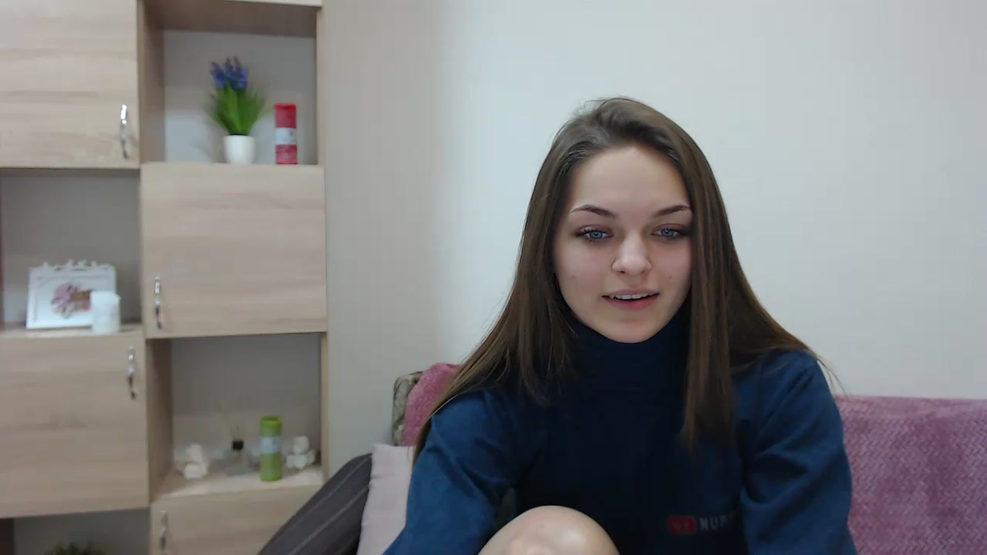 Gallery image thumbnail from Chaynea's myfreecams stream on, 12/03/2022, 10:52 image 4 of 20