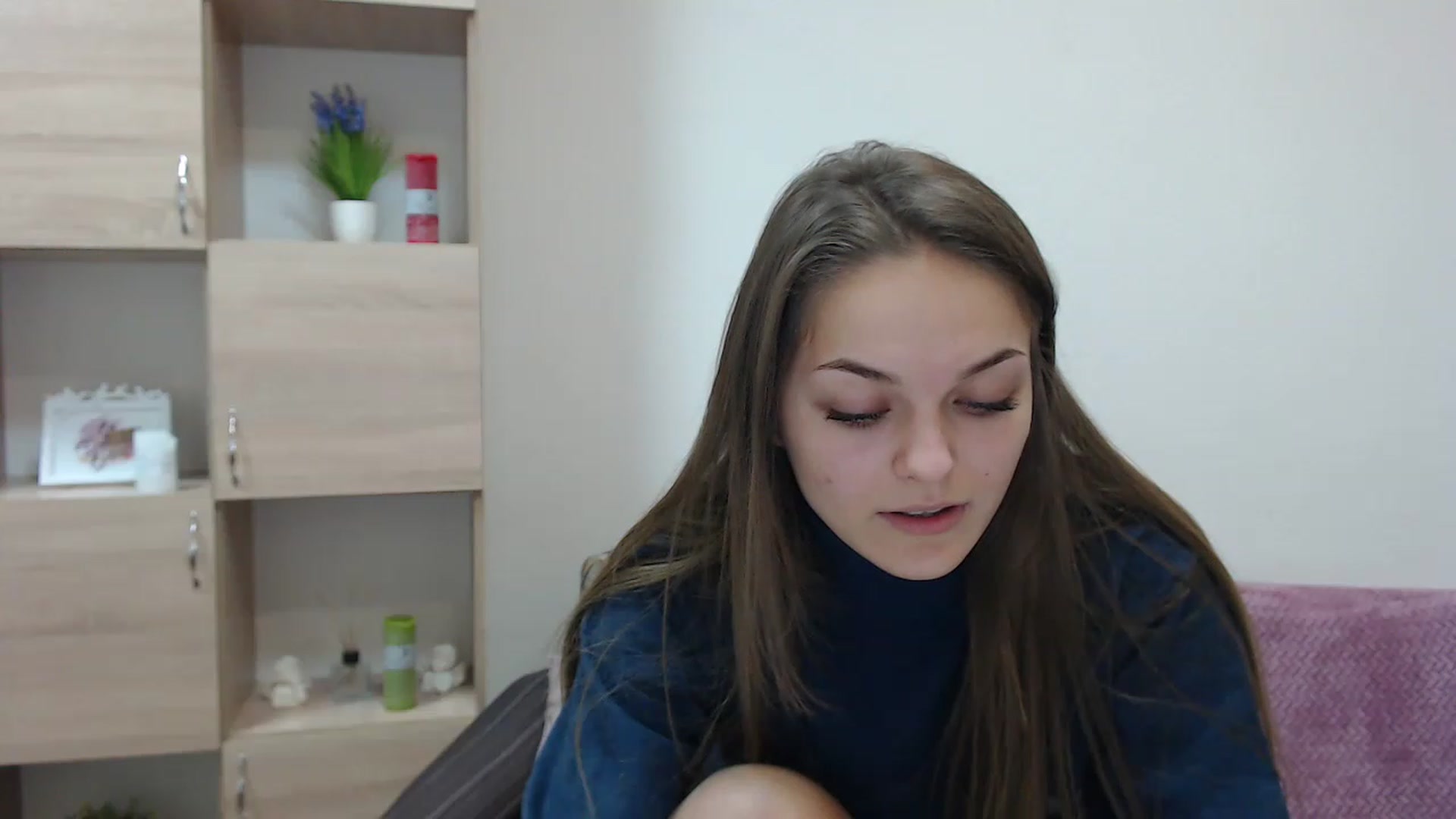 Gallery image thumbnail from Chaynea's myfreecams stream on, 12/03/2022, 10:52 image 18 of 20