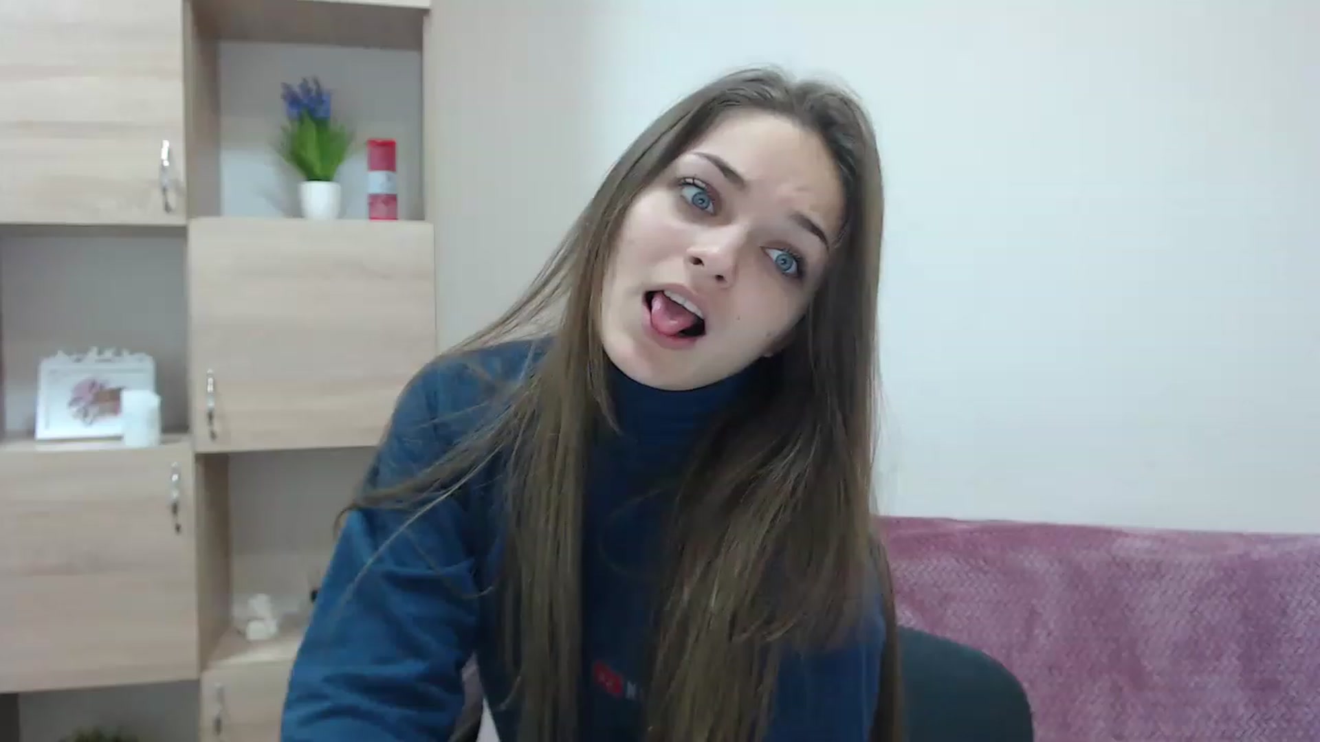 Gallery image thumbnail from Chaynea's myfreecams stream on, 12/03/2022, 10:52 image 2 of 20