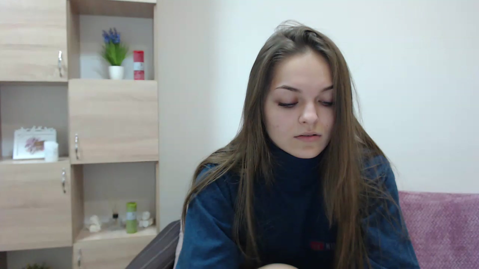 Gallery image thumbnail from Chaynea's myfreecams stream on, 12/03/2022, 10:52 image 12 of 20