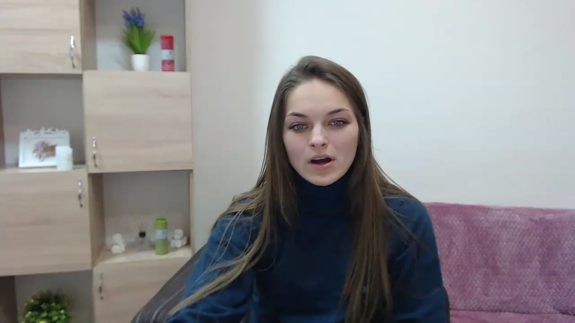 Gallery image thumbnail from Chaynea's myfreecams stream on, 12/03/2022, 12:10 image 4 of 20