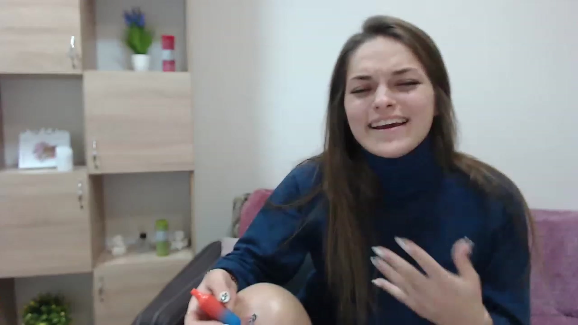 Gallery image thumbnail from Chaynea's myfreecams stream on, 12/03/2022, 12:10 image 11 of 20
