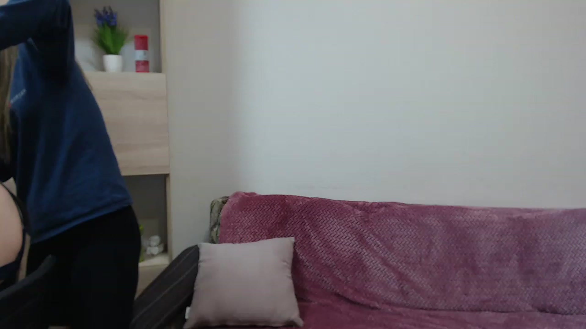 Gallery image thumbnail from Chaynea's myfreecams stream on, 12/03/2022, 12:10 image 16 of 20