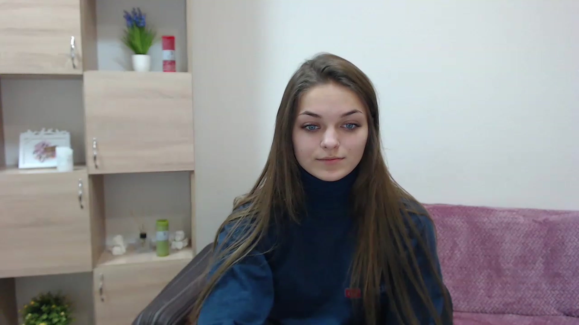 Gallery image thumbnail from Chaynea's myfreecams stream on, 12/03/2022, 12:10 image 3 of 20