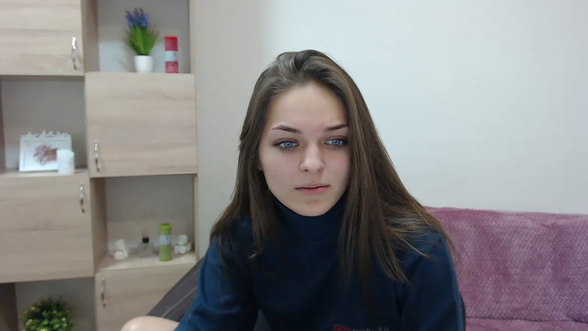 Gallery image thumbnail from Chaynea's myfreecams stream on, 12/03/2022, 12:10 image 15 of 20