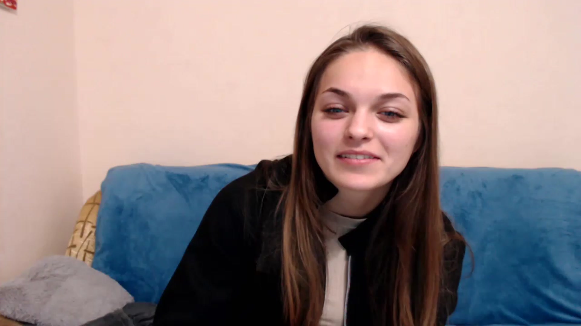Gallery image thumbnail from Chaynea's myfreecams stream on, 12/08/2022, 09:25 image 7 of 20