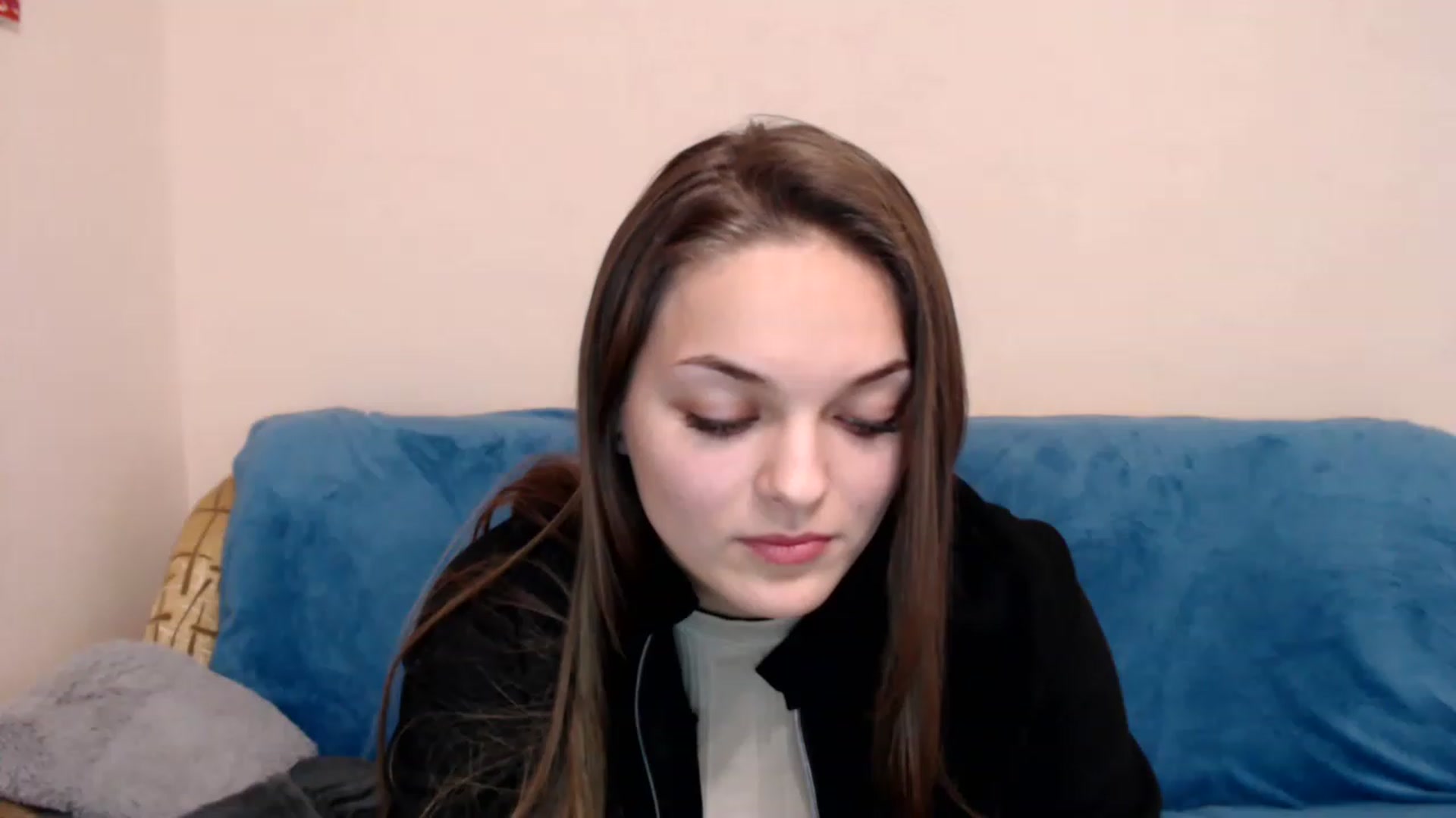 Gallery image thumbnail from Chaynea's myfreecams stream on, 12/08/2022, 10:17 image 4 of 20