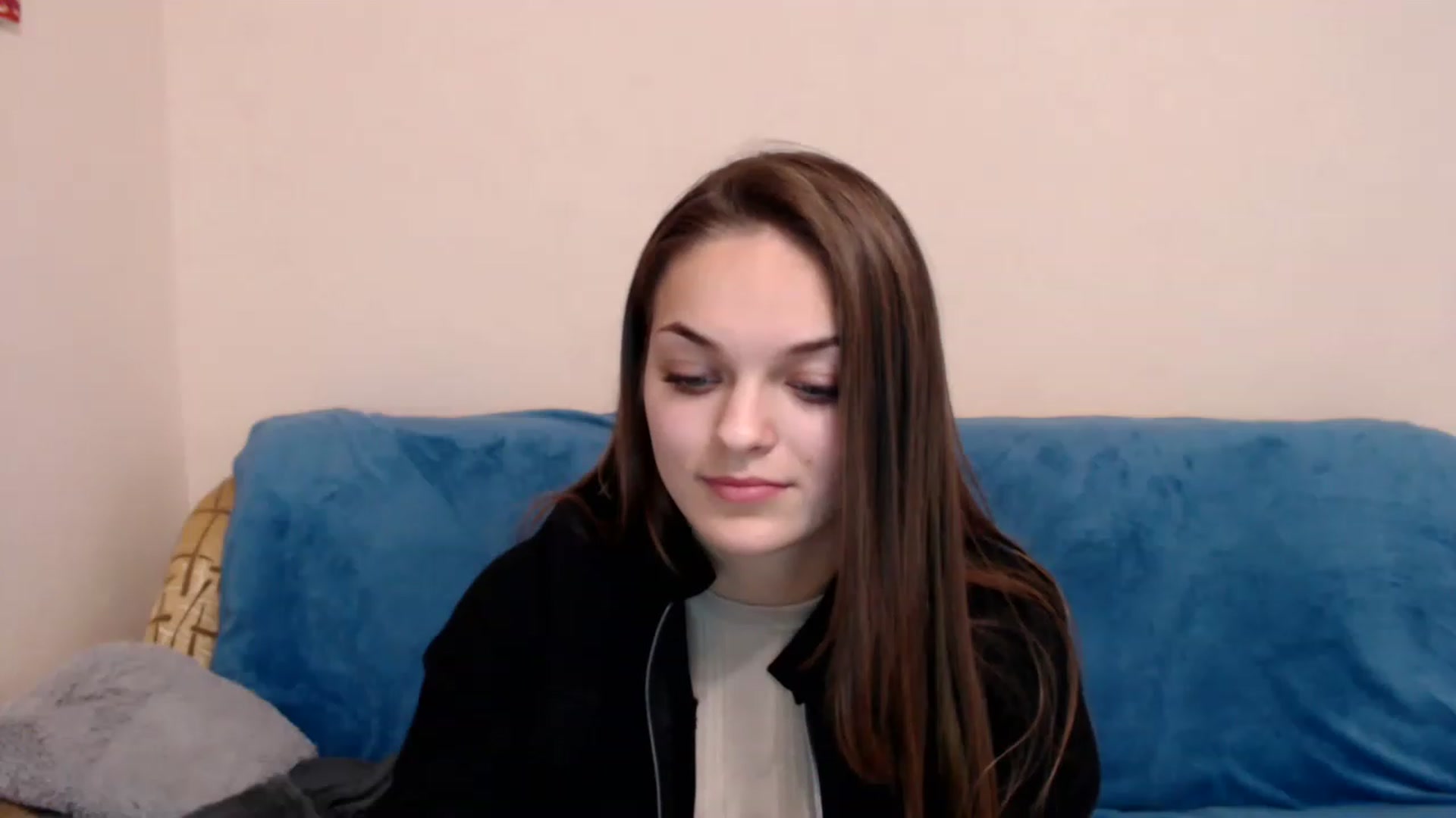 Gallery image thumbnail from Chaynea's myfreecams stream on, 12/08/2022, 10:17 image 7 of 20