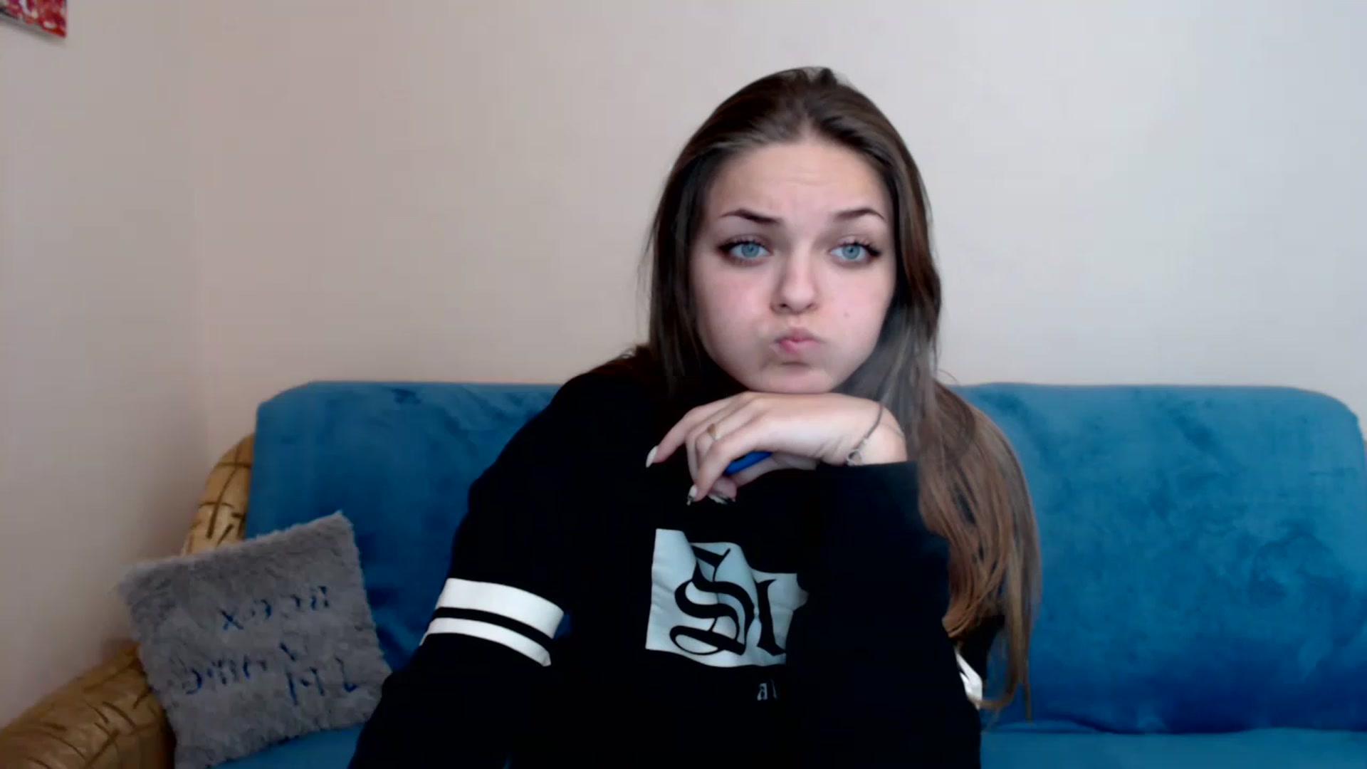 Gallery image thumbnail from Chaynea's myfreecams stream on, 12/09/2022, 08:41 image 6 of 20