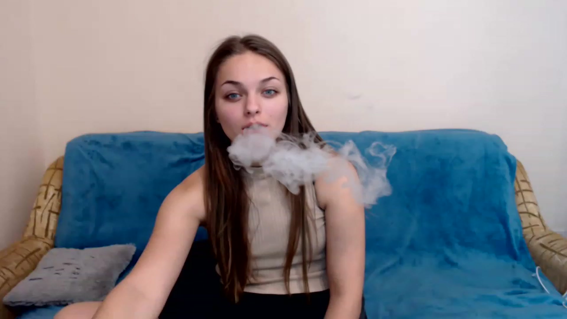 Gallery image thumbnail from Chaynea's myfreecams stream on, 12/10/2022, 13:14 image 4 of 20