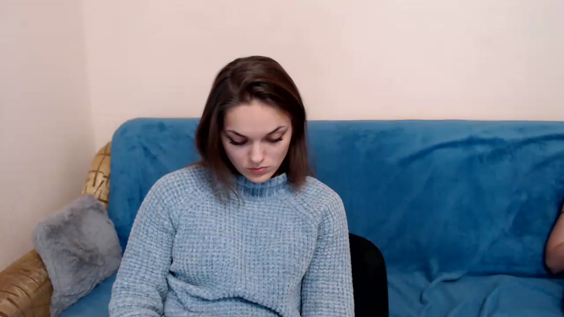 Gallery image thumbnail from Chaynea's myfreecams stream on, 12/15/2022, 10:21 image 18 of 20