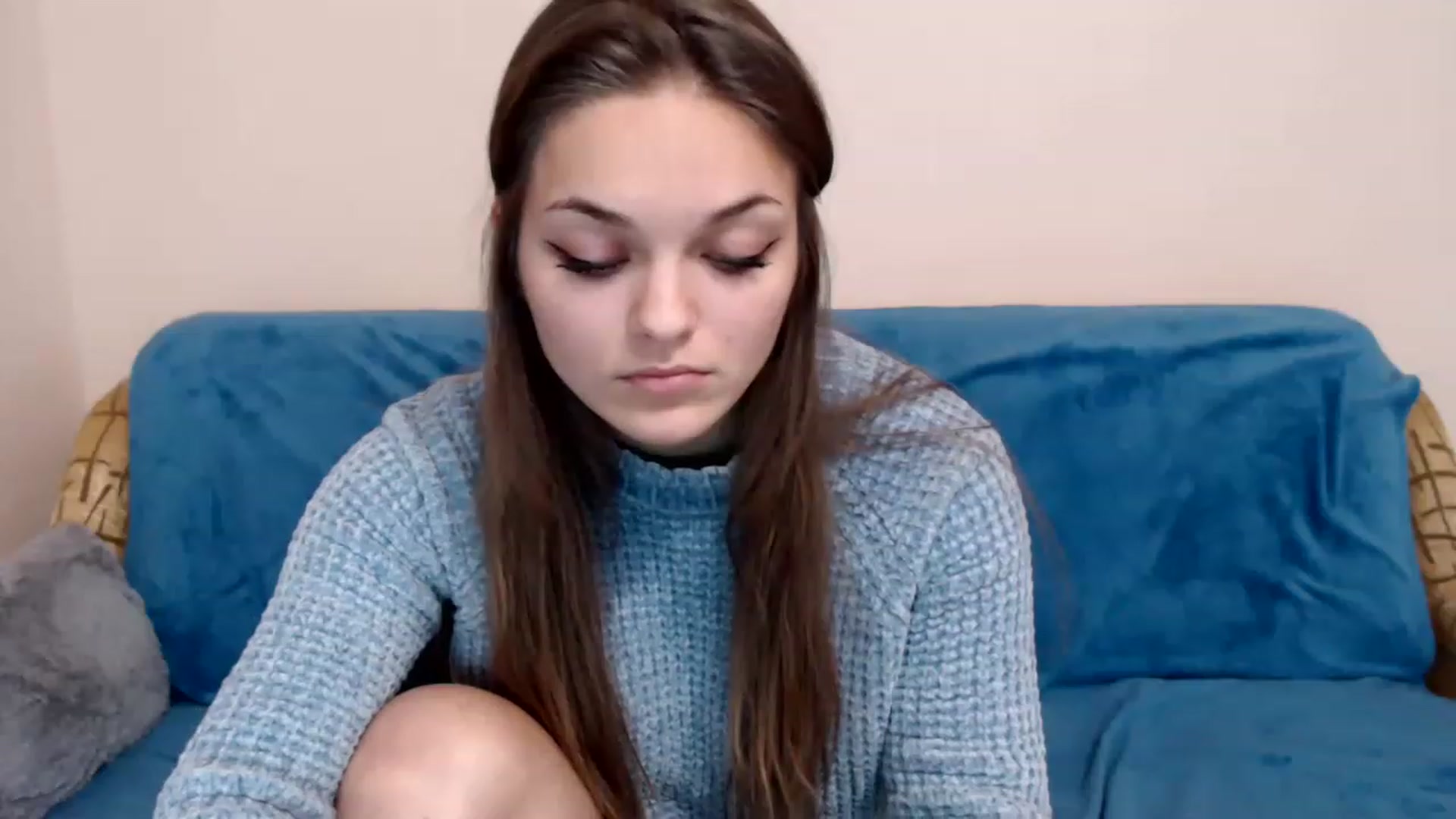 Gallery image thumbnail from Chaynea's myfreecams stream on, 12/15/2022, 10:21 image 3 of 20