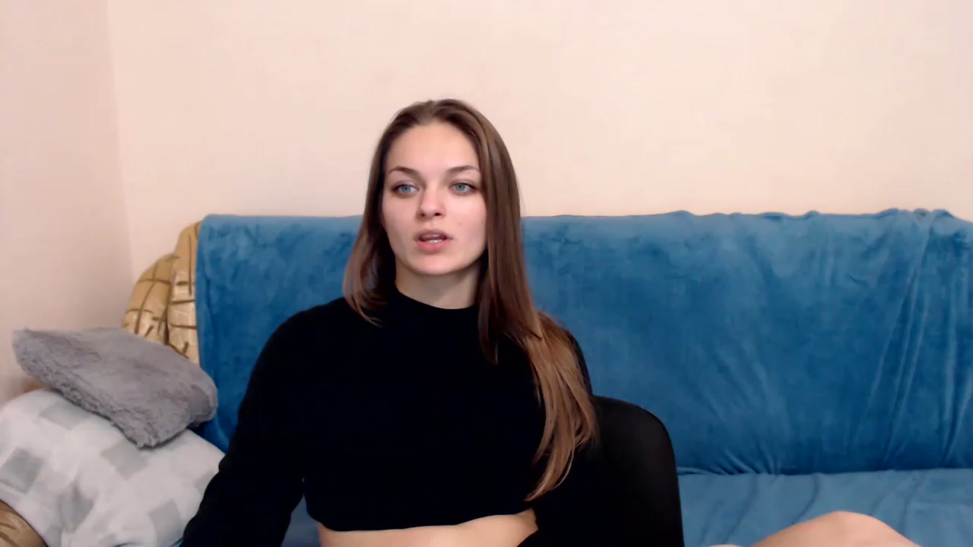 Gallery image thumbnail from Chaynea's myfreecams stream on, 12/18/2022, 10:50 image 12 of 20
