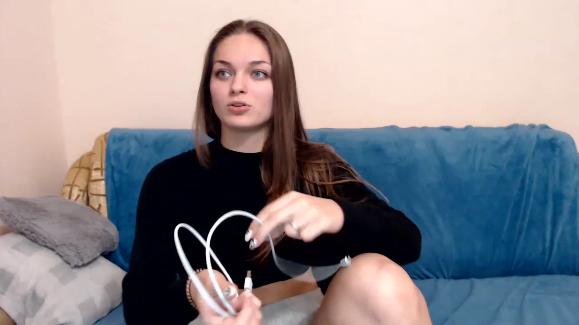 Gallery image thumbnail from Chaynea's myfreecams stream on, 12/18/2022, 10:50 image 17 of 20