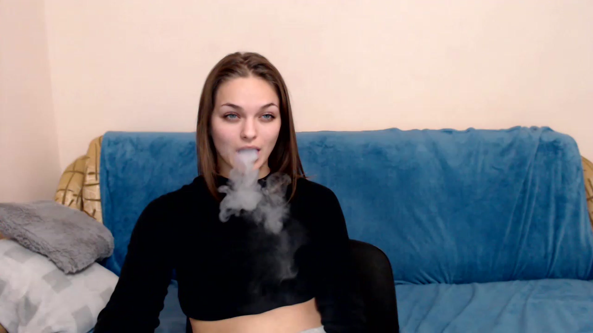 Gallery image thumbnail from Chaynea's myfreecams stream on, 12/18/2022, 12:02 image 17 of 20