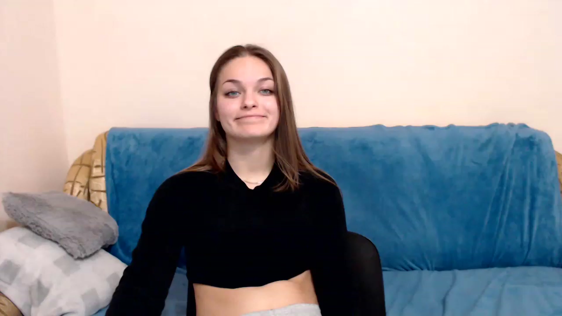 Gallery image thumbnail from Chaynea's myfreecams stream on, 12/18/2022, 12:29 image 1 of 20