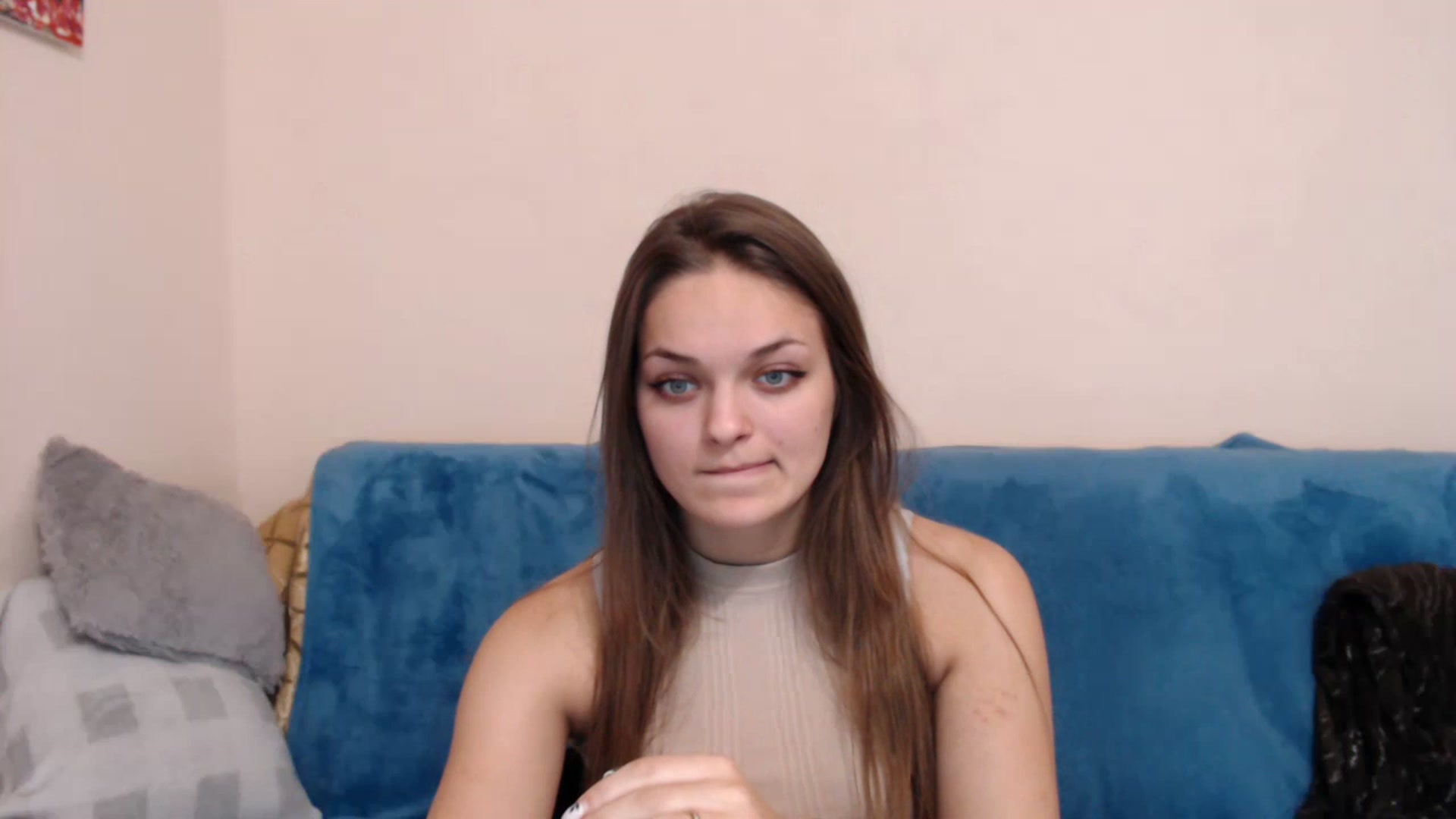 Gallery image thumbnail from Chaynea's myfreecams stream on, 12/22/2022, 10:11 image 15 of 20
