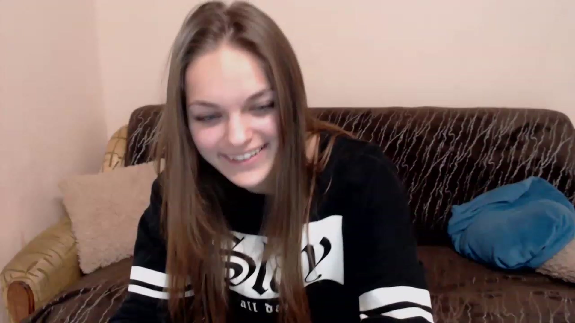 Gallery image thumbnail from Chaynea's myfreecams stream on, 12/23/2022, 11:21 image 2 of 20