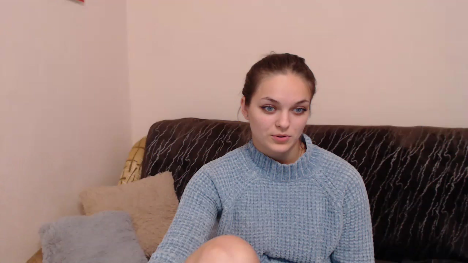 Gallery image thumbnail from Chaynea's myfreecams stream on, 12/24/2022, 11:24 image 18 of 20