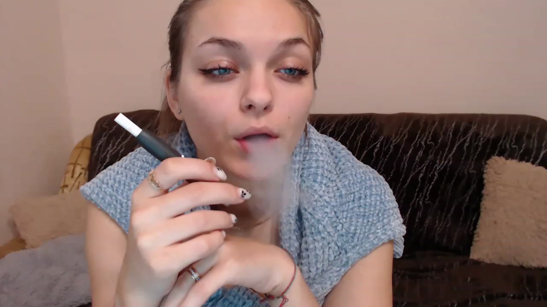 Gallery image thumbnail from Chaynea's myfreecams stream on, 12/24/2022, 12:58 image 1 of 20